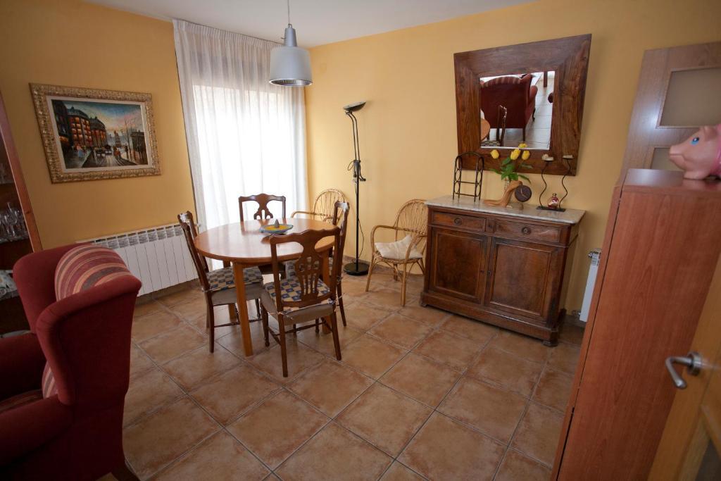 Apartamentos Maribel Calaceite Habitación foto